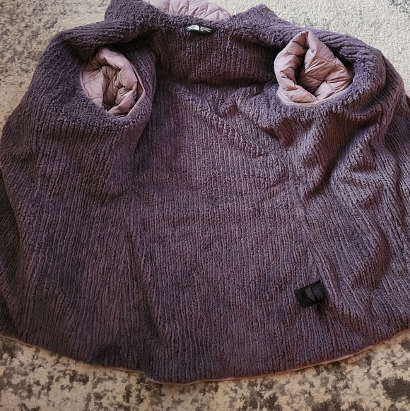 North Face Quilted Coat - Picture 7 of 11